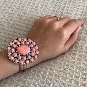 Western Bracelet Coral Pink Howlite With Clasp